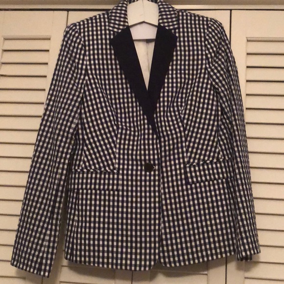 J. Crew Jackets & Blazers - JCrew women’s navy blue/white print blazer J. Crew Jackets & Blazers - JCrew women’s navy blue/white print blazer